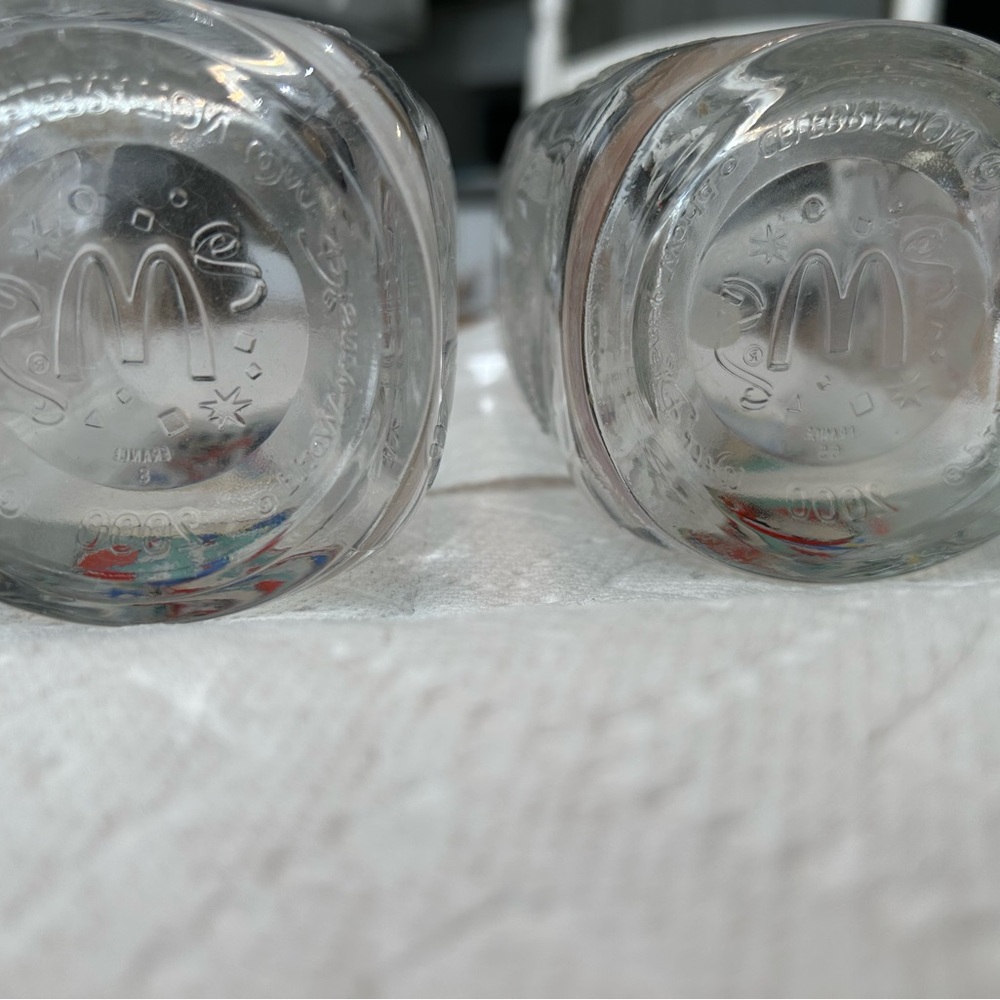 Mickey Mouse Commemorative 2000 celebration set of 4 different glasses - Picture 7 of 9